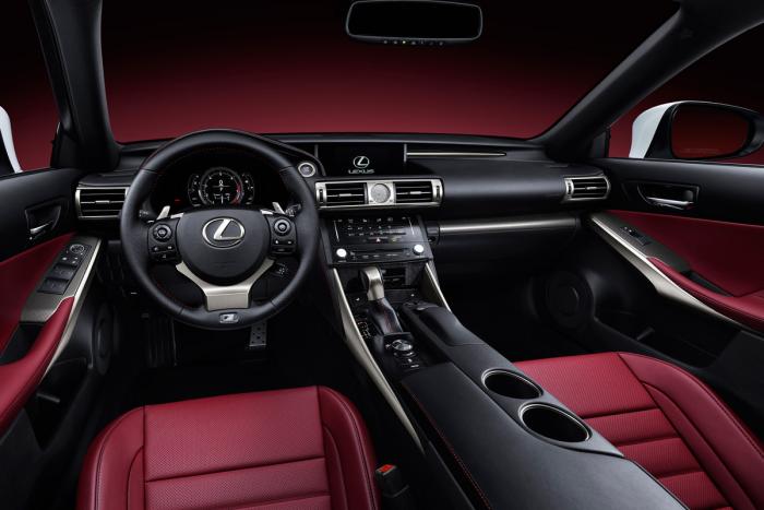 Lexus IS 2013 - interior