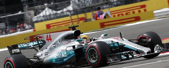 Lewis Hamilton - pole position Silverstone 2017