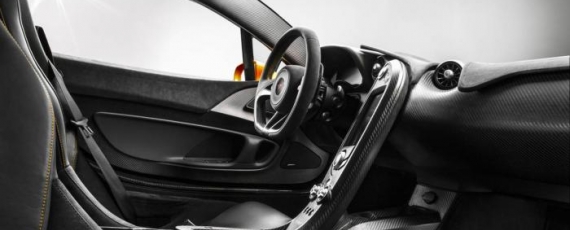 McLaren P1 - interior