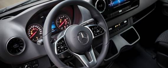 Mercedes-Benz - istoria interiorului