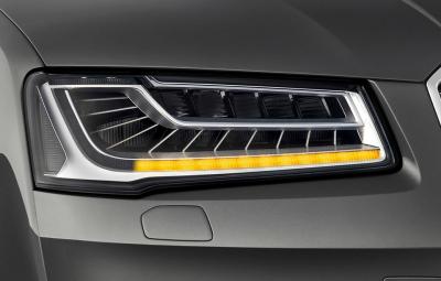 Audi A8 2014 - semnalizari LED