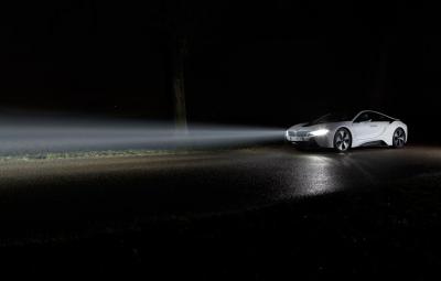 BMW i8 - faruri laser