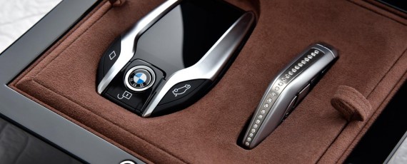 BMW 750Li xDrive - "Solitaire Edition" (12)