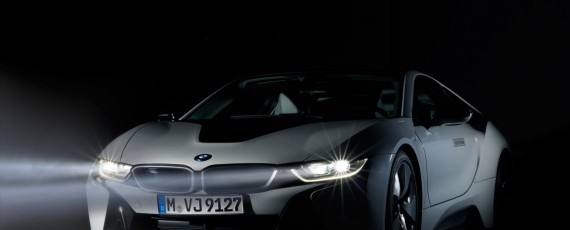 BMW i8 - faruri laser (01)