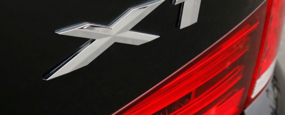 BMW X1 logo