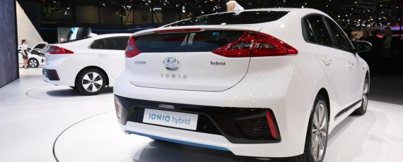Hyundai IONIQ (02)
