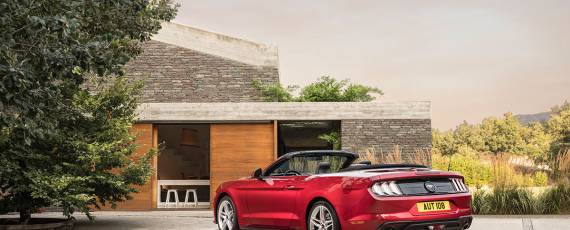 Ford Mustang Convertible facelift - Europa (12)