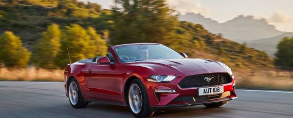 Ford Mustang Convertible facelift - Europa (01)