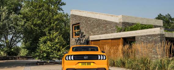 Ford Mustang Coupe facelift - Europa (10)