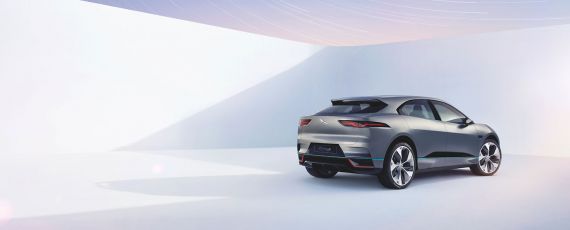 Jaguar I-PACE Concept (02)