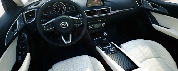 Noua Mazda3 facelift 2017 (09)