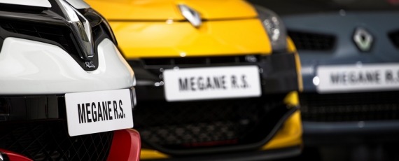 Renault Megane RS 275 Trophy-R - record Nurburgring (26)