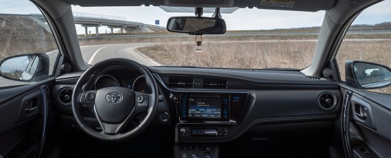 Test Toyota Auris Hybrid facelift (13)