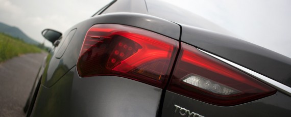 Test Toyota Avensis 2.0 D-4D Luxury (12)