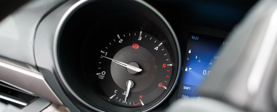 Test Toyota Avensis 2.0 D-4D Luxury (23)