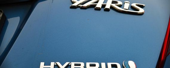 Test Drive Toyota Yaris Hybrid facelift (09)