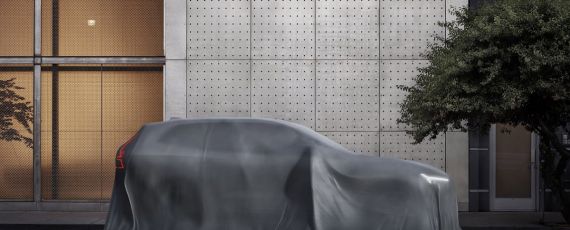Volvo XC60 - teaser foto (04)
