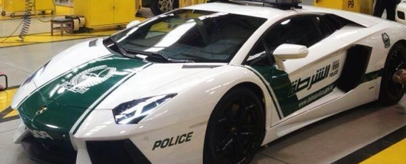 Politia Dubai - Lamborghini Aventador