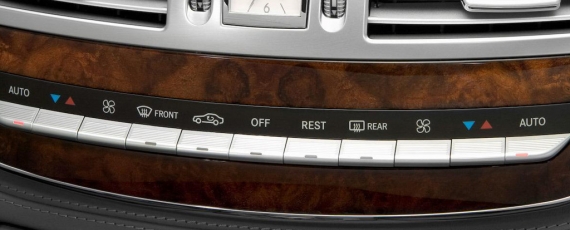 Mercedes S-Class - comenzile climatizării