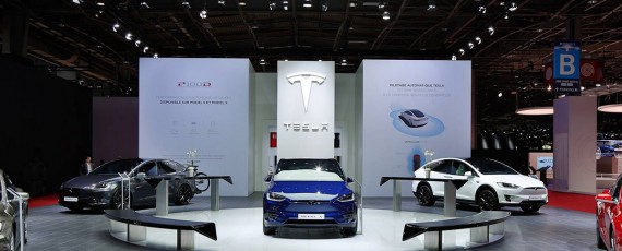 Tesla - Salonul Auto de la Paris 2016