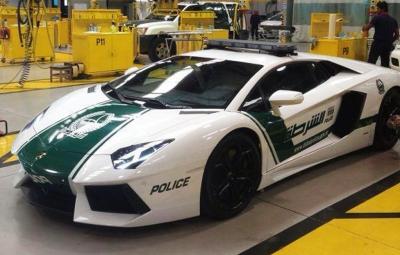 Politia Dubai - Lamborghini Aventador