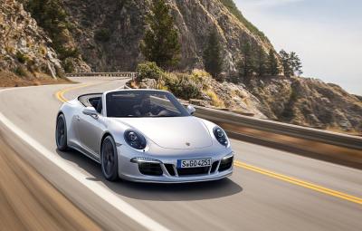 Noul Porsche 911 Carrera GTS