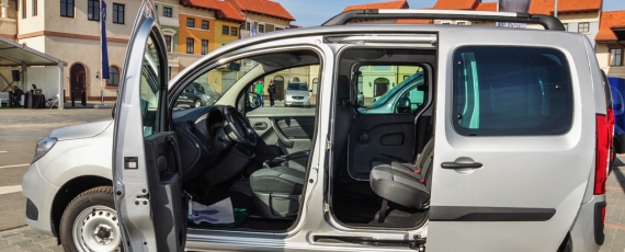 Mercedes-Benz Citan Combi - portierele deschise