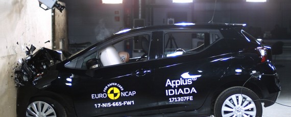 Nissan Micra - Euro NCAP (01)