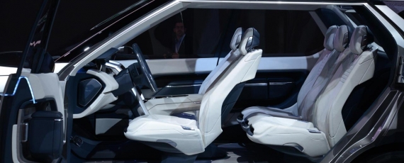 Salonul Auto de la New York 2014 - Land Rover Discovery Vision Concept 05