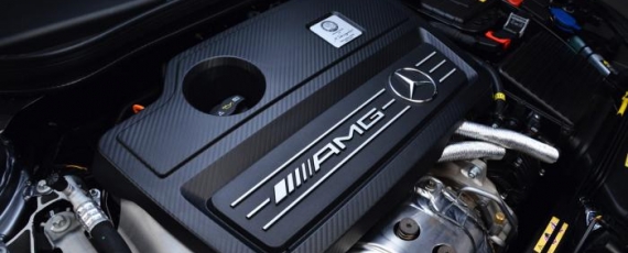 Mercedes A45 AMG - motorul ce produce 355 CP