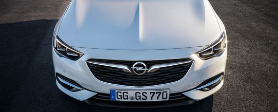 Opel Insignia Grand Sport (07)