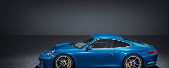 Porsche 911 GT3 Touring Package (01)