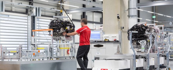 Porsche - fabrica motoare V8 Zuffenhausen (02)