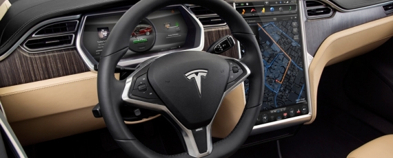 Tesla Model S - interior