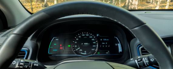 Test Hyundai IONIQ Hybrid (24)